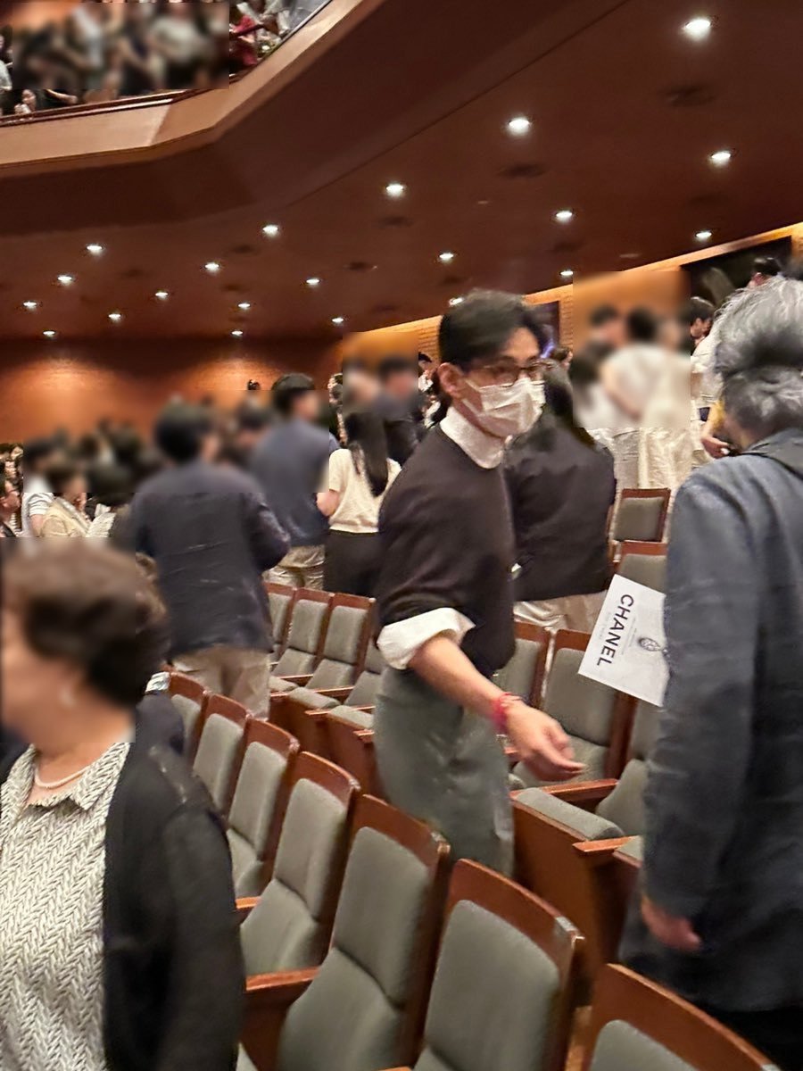 Taehyung attending piano recital