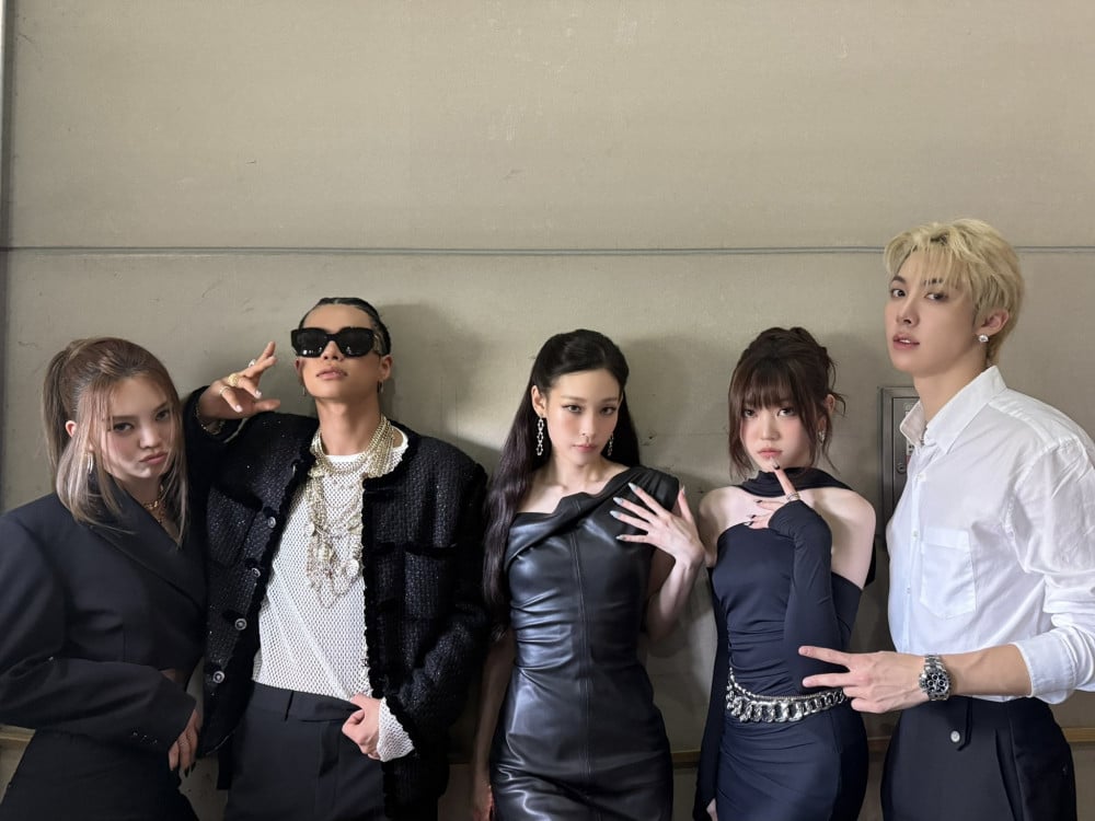 ALLDAY PROJECT group photo