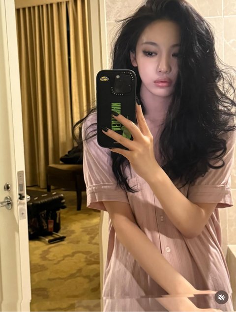 aespa Ningning Instagram photos