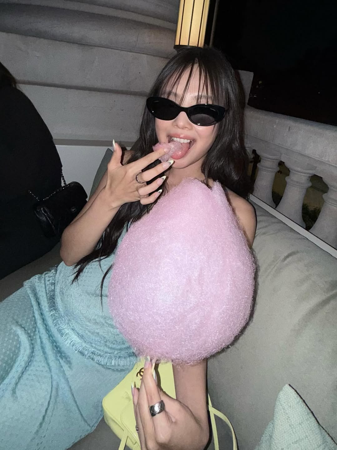 Jennie high ponytail