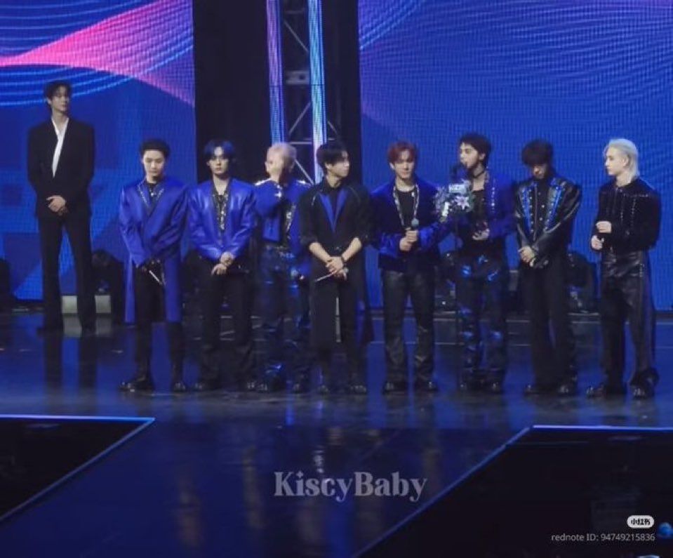 Mic stand comparison