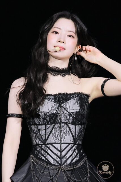 Dahyun in K-Pop mode