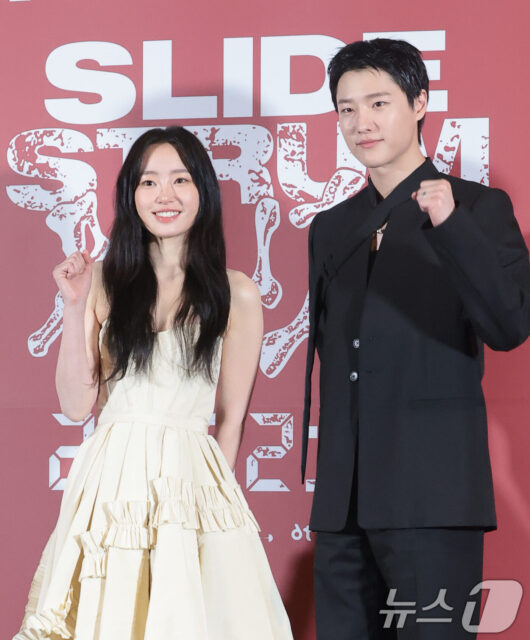 Jung Hoe Ryn (left) and WOODZ (right)