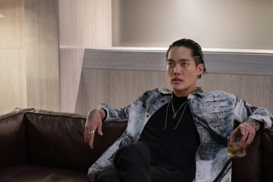 Kim Gun Woo as Son Myeong Oh in “The Glory” | Netflix