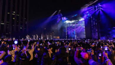 ARMY Praised For Being Orderly And Picking Up Trash After BTS's Gwanghwamun Concert