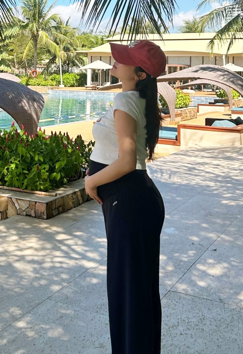 Jang Mi pregnancy photo 1