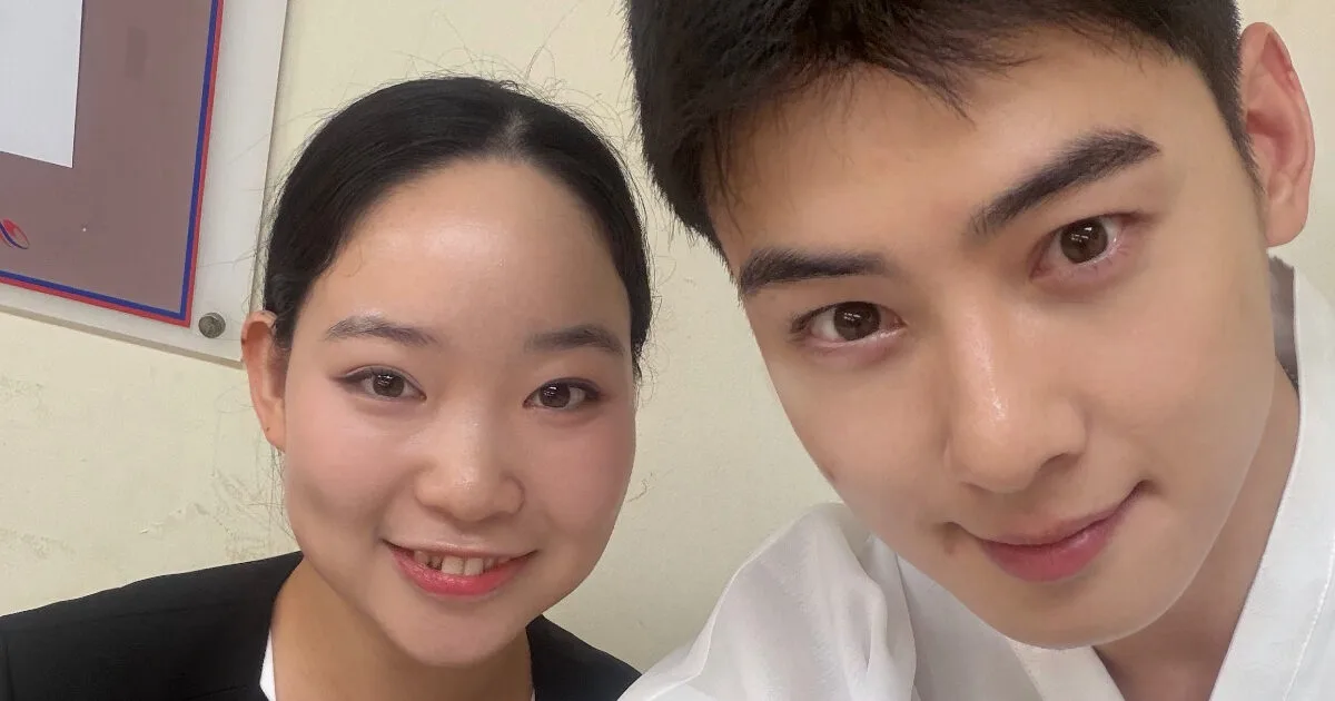 ASTRO's Cha Eunwoo appears in military band photos showing strengthened physique