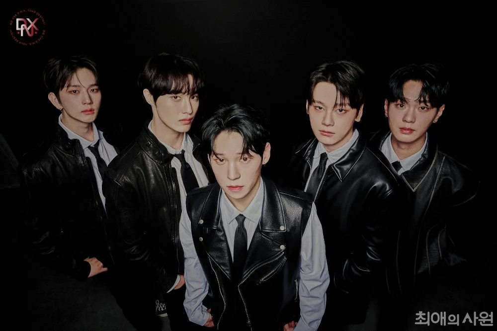 D.N.X reveals concept photos for tvN drama The Employee of My Favorite