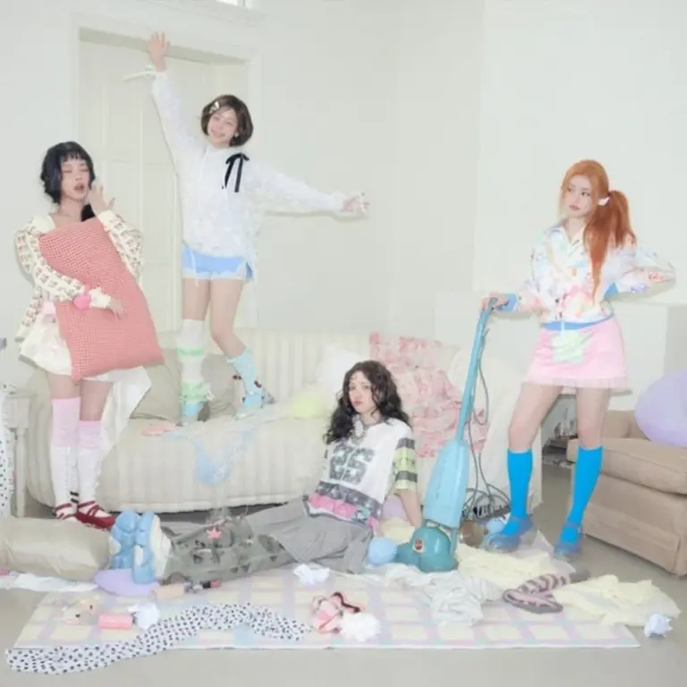 FIFTY FIFTY teases live performances and song spoilers for first fan concert