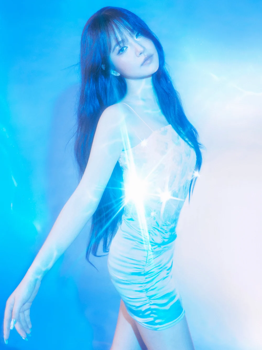 teaser image showing serene expression with oceanic atmosphere