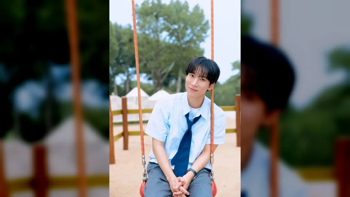 Seo Eunkwang in school uniform on playground swing and bicycle