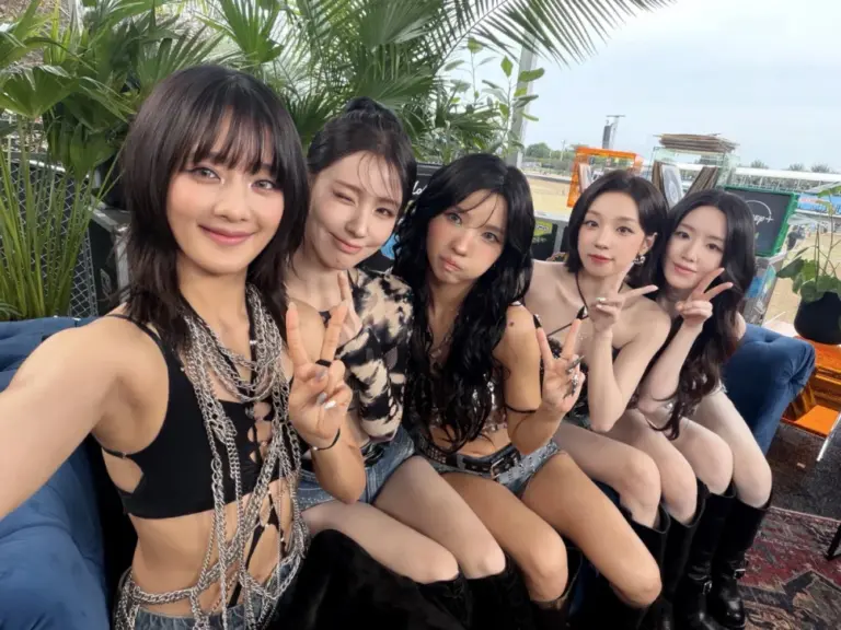 i-dle performing on T-Mobile Stage with dancers and band